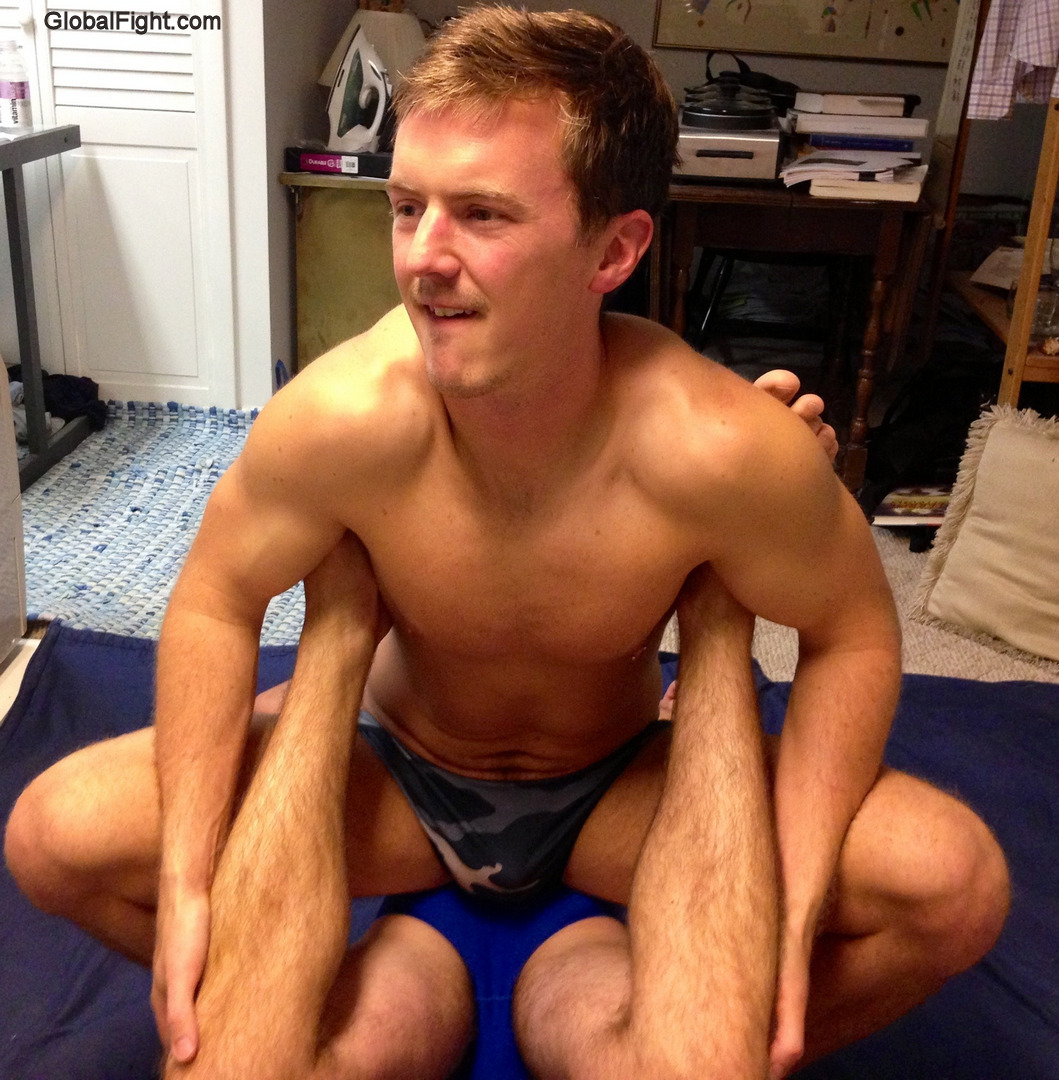 Young gay proffesional videos Shemale tranny com